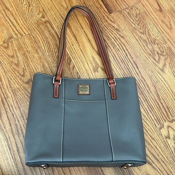 BRAND NEW Dooney & Bourke Pebble Grain Small Lexington Bag! - Picture 2 of 6